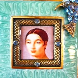 Pretty Petite Picture Frame